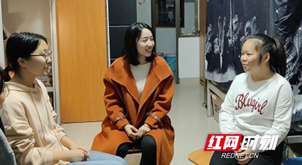 高校辅导员黄静：做学生心理关怀者，重视思政教育