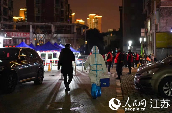 无锡疫情防控节奏有序，物资供应、社区管理双线并行