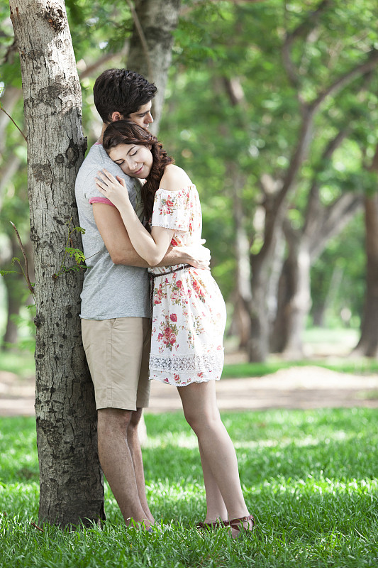 为啥说大学是恋爱黄金时代?关乎时间产品成本及成长核算