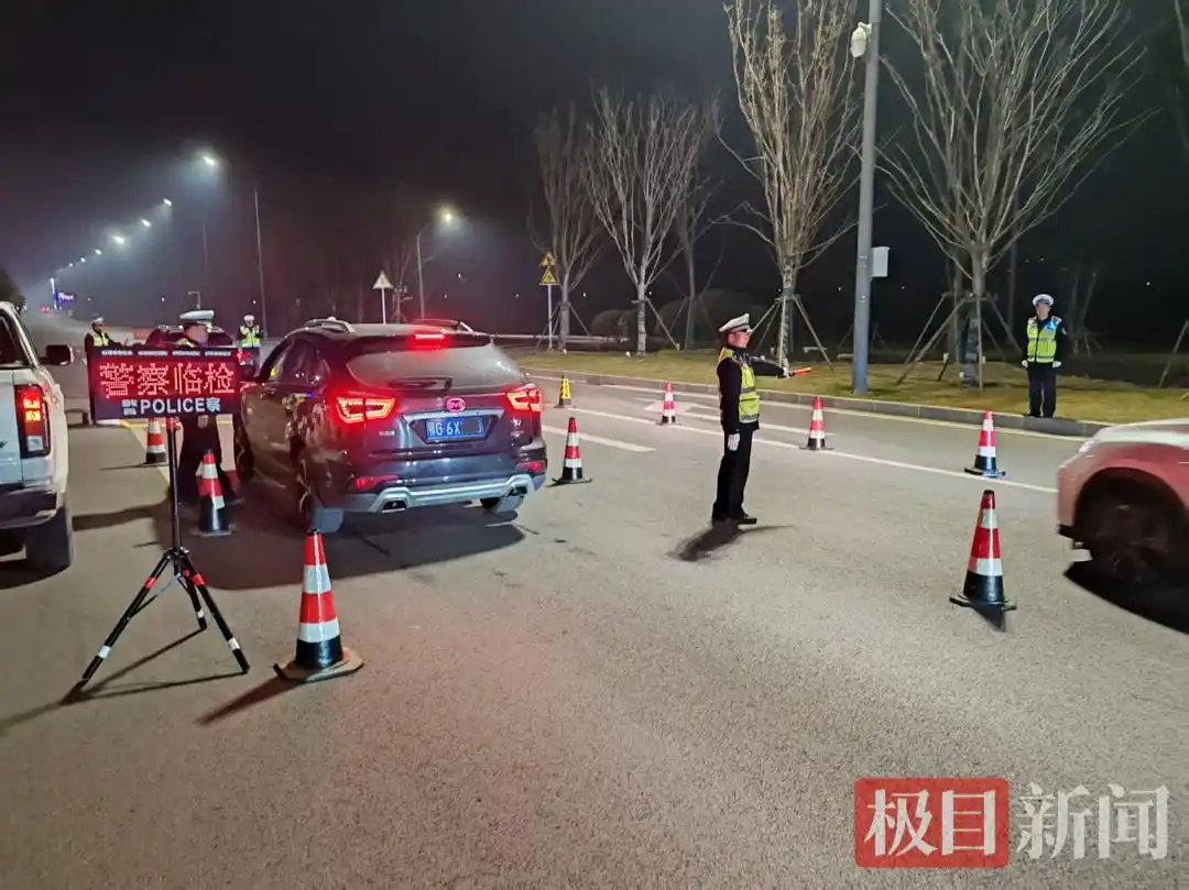 鄂州市公安局交管支队多措并举护航春耕平安路,排查隐患保安全