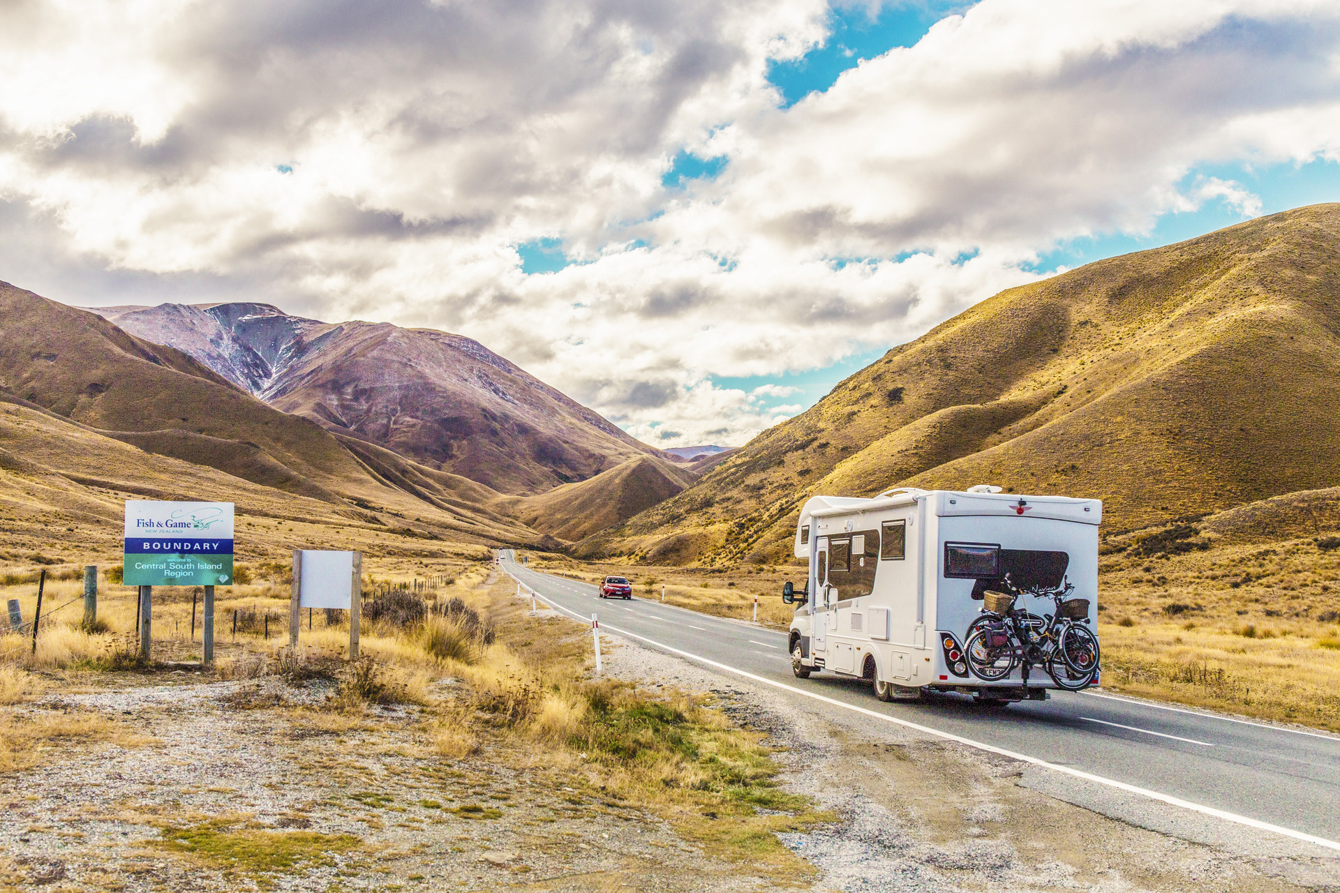 大学新生群聊嗨畅想未来,选专业、资源利用、考研全规划