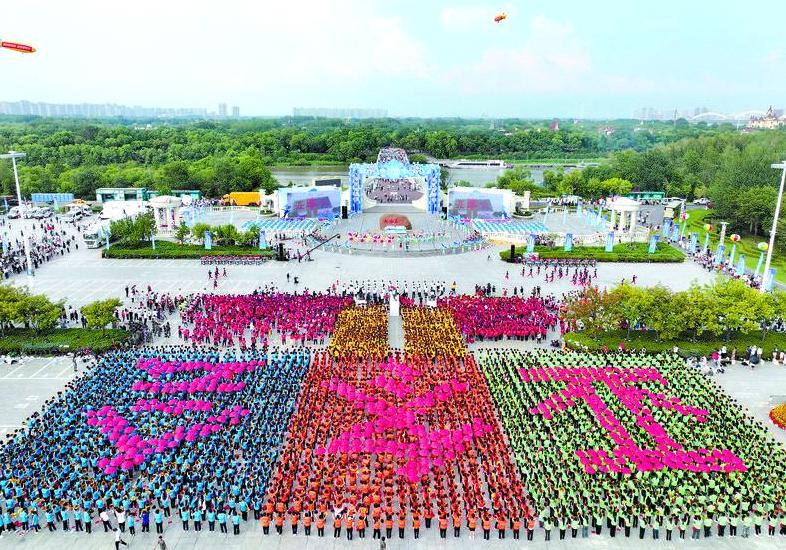 哈尔滨成功申办2025亚冬会 全城沸腾邀约亚洲健儿